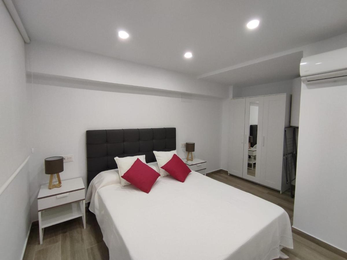 Apartamentos La Libertad 2 贝纳尔马德纳 外观 照片